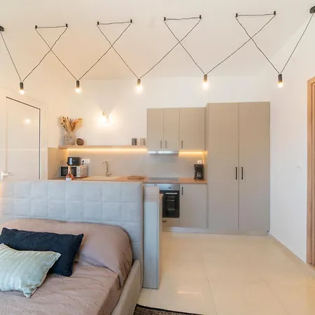 Apartment Manifesto I