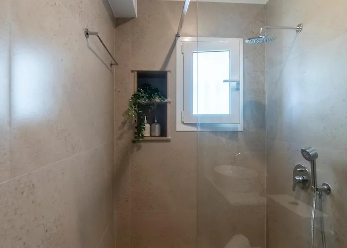 Manifesto Seaview I Apartment Myrties