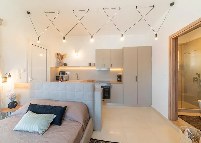 Apartment Manifesto Seaview I